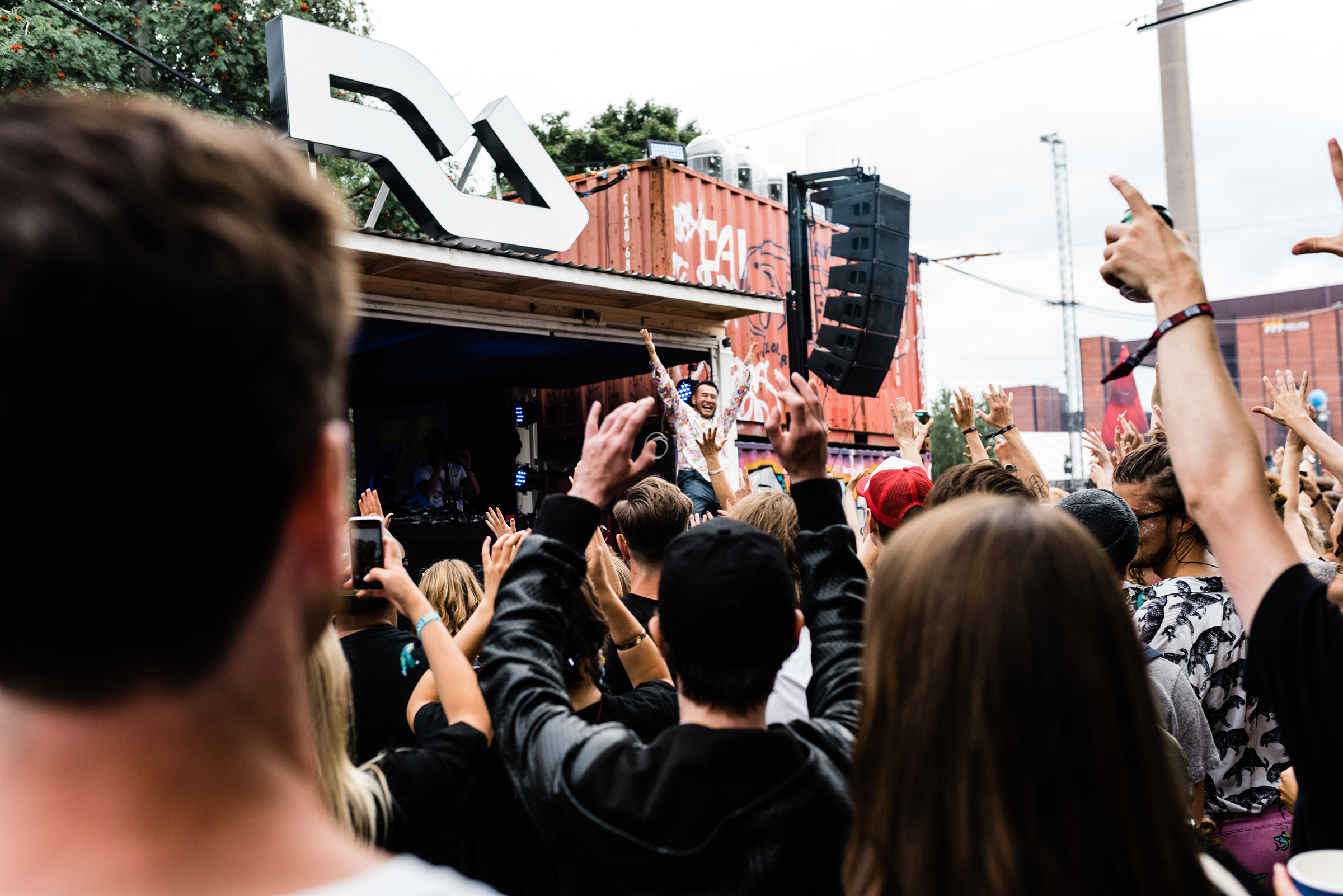 Soichi Terada performing at Resident Advisor Front Yard