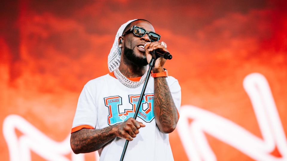 burnaboy_history_2022_web_landscape_2046x1150-960x540